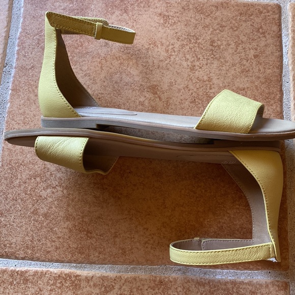 Eileen Fisher Sandals - Picture 4 of 7